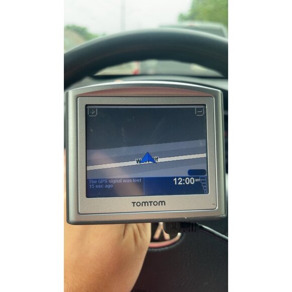 TomTom GPS Navigation System Car Auto Vehicle Locator Device - Picture 4 of 8